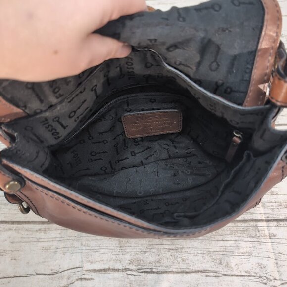 Authentic Fossil Leather Satchel Crossbody Saddle Bag Horseshoe Pattern VINTAGE - Picture 7 of 11